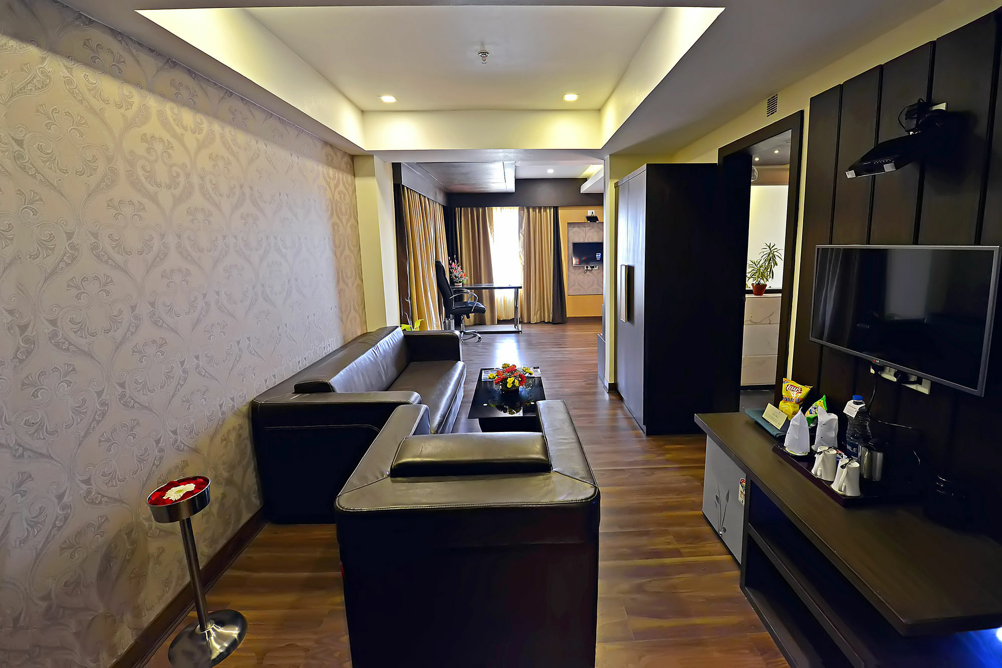 Ethnotel, Kolkata Airport Экстерьер фото